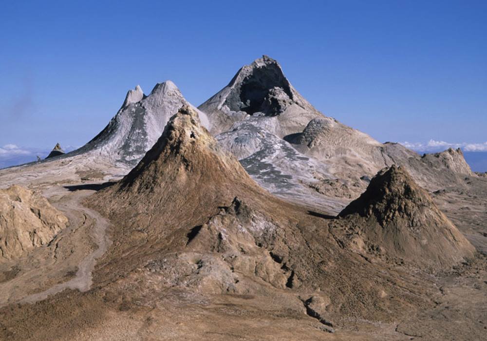 Can anyone climb Mount Ol Donyo Lengai?